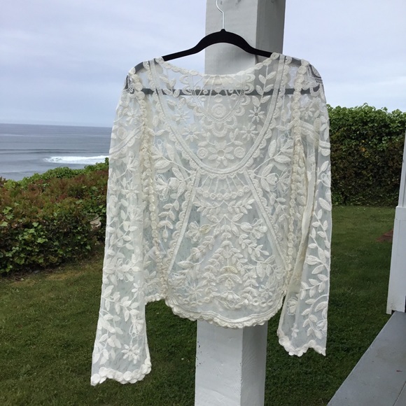 REWIND Sheer Lace Embroidered Bell Sleeve Top 🔴 - Picture 5 of 14